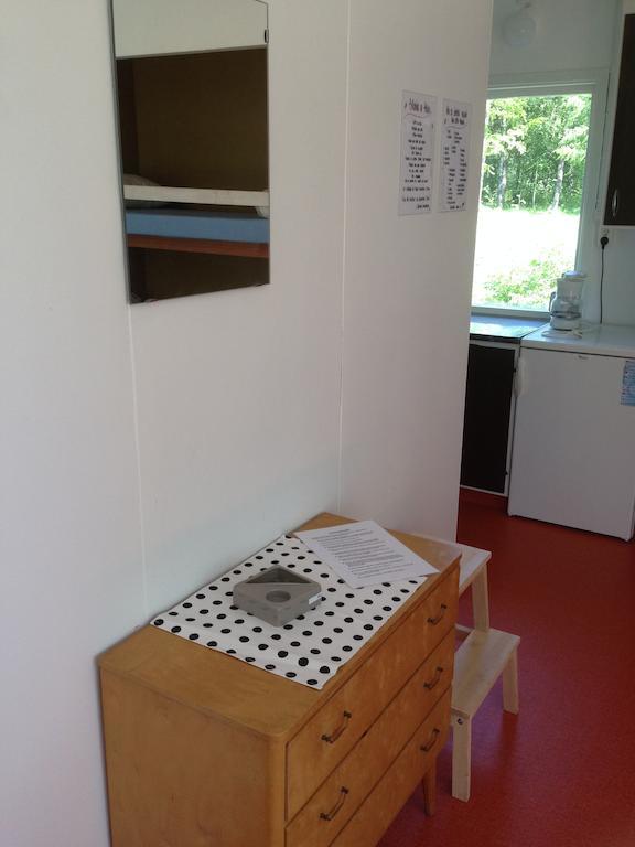 Sjolunda Semesterby Ξενοδοχείο Lidköping Δωμάτιο φωτογραφία